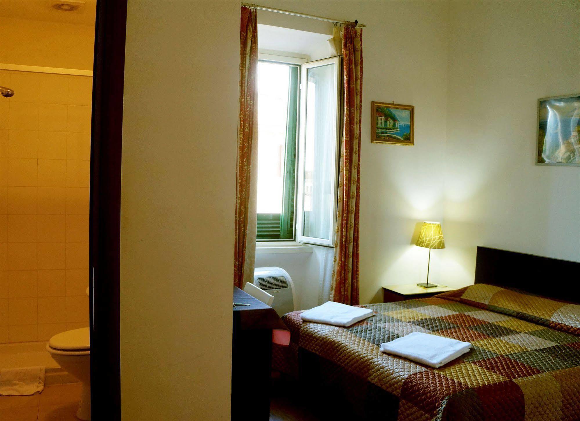 Casa Dell'Amicizia Bed & Breakfast Rome Exterior photo