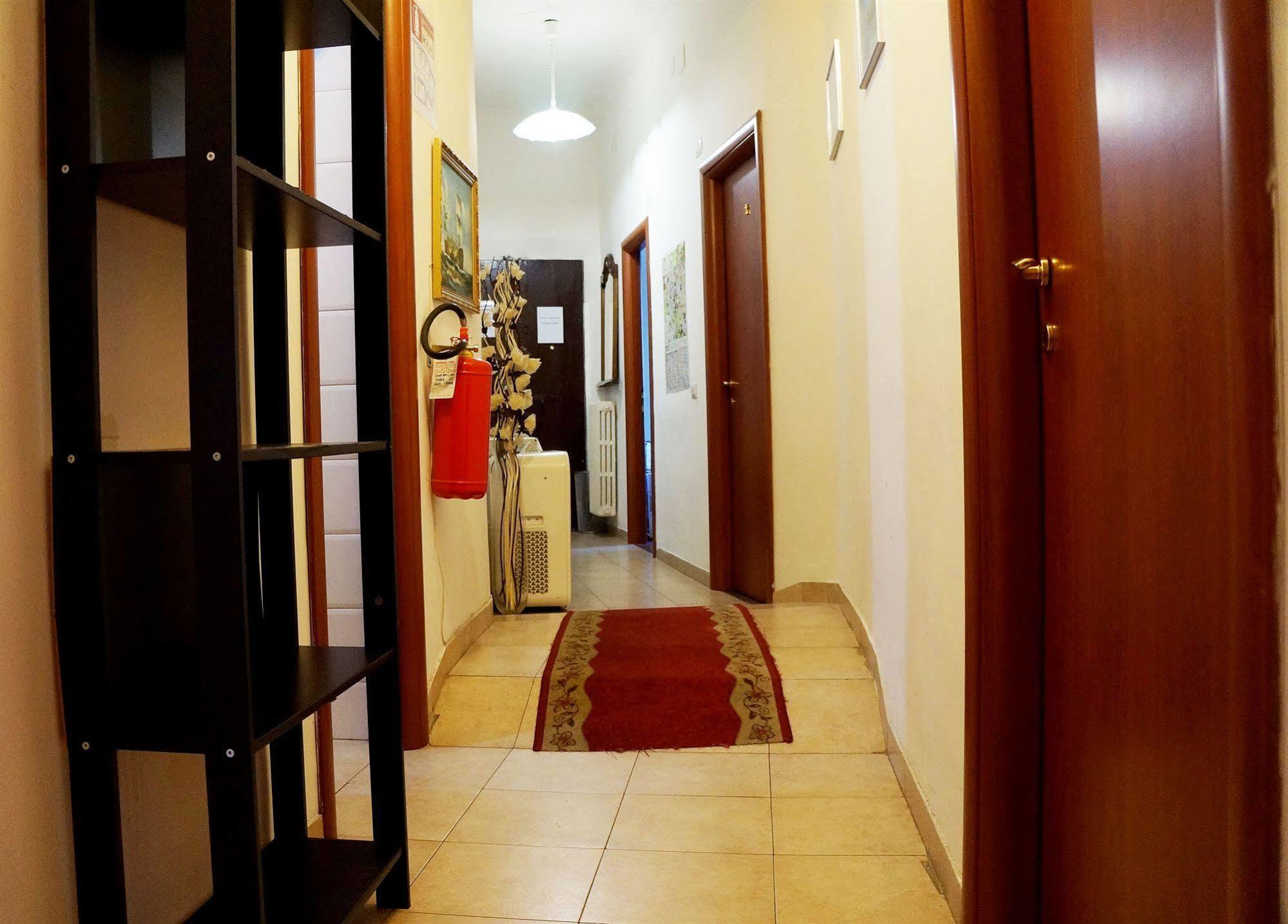 Casa Dell'Amicizia Bed & Breakfast Rome Exterior photo